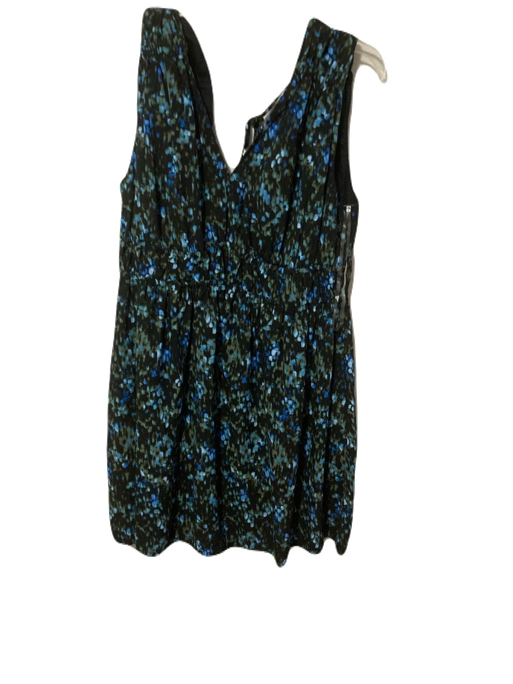 Arbor Sleeveless V-Neck Floral Tunic in Black and Blue